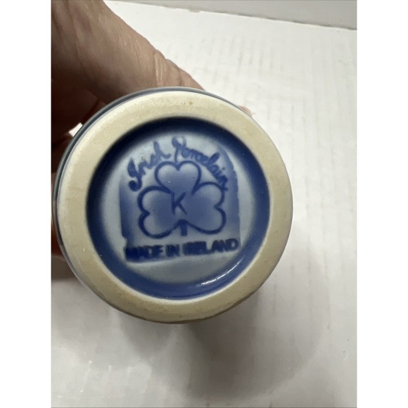 Wade Irish Porcelain Made in Ireland Shamrock Toothpick Holder Bud Vase - Picture 3 of 3